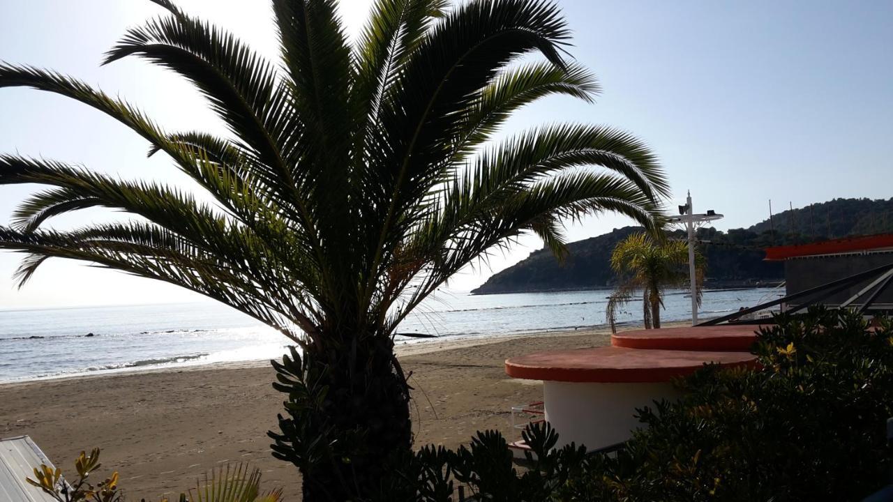 La Marina Gardens Beach Scauri (Lazio) Exterior foto